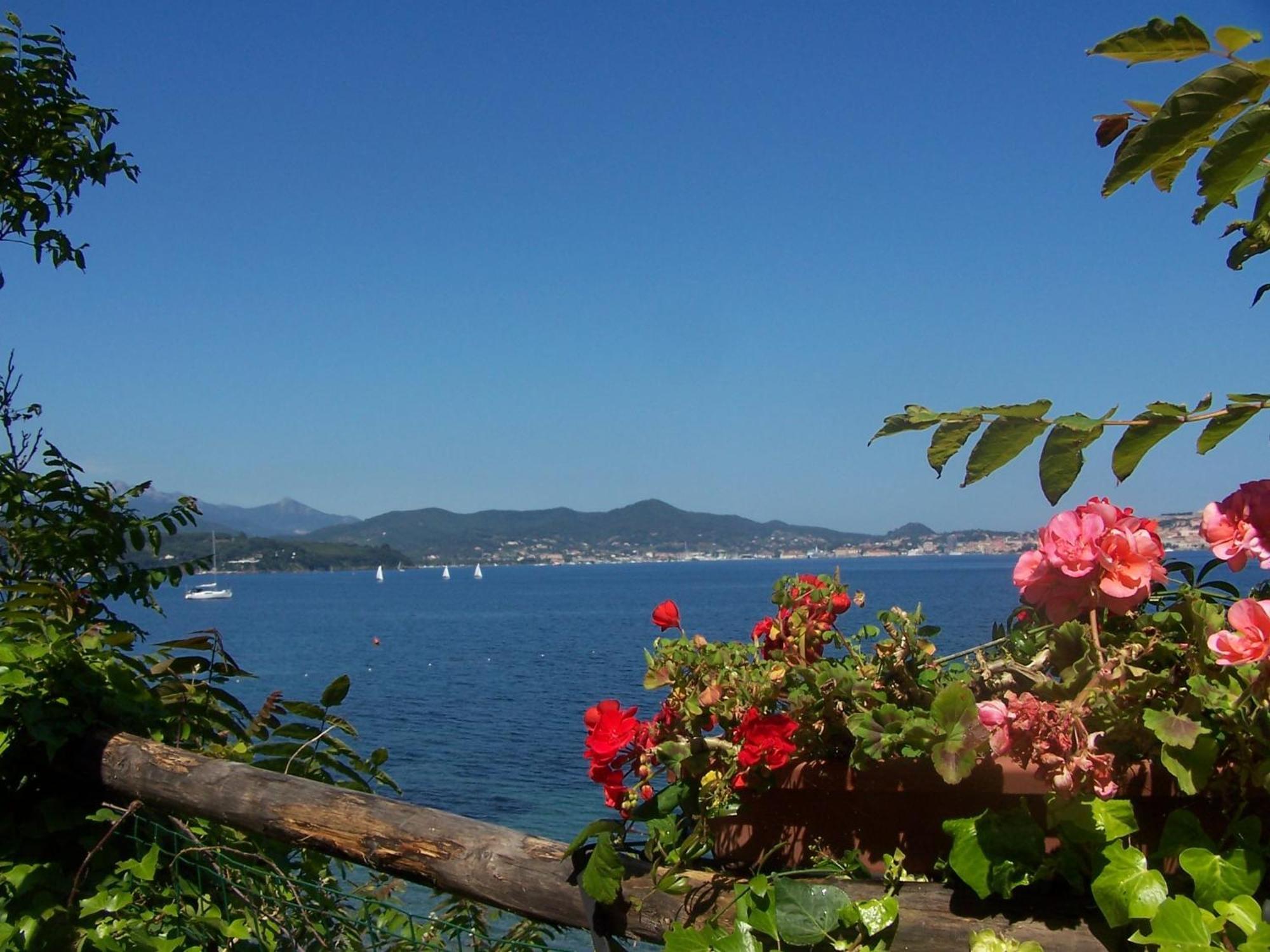 Camping Village Rosselba Le Palme Portoferraio Esterno foto
