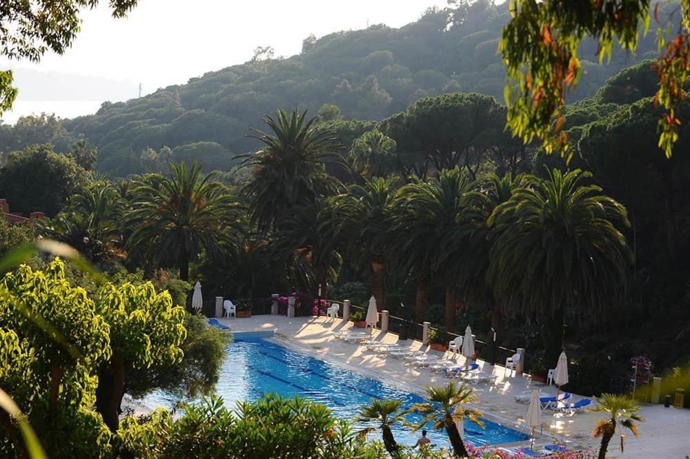 Camping Village Rosselba Le Palme Portoferraio Esterno foto